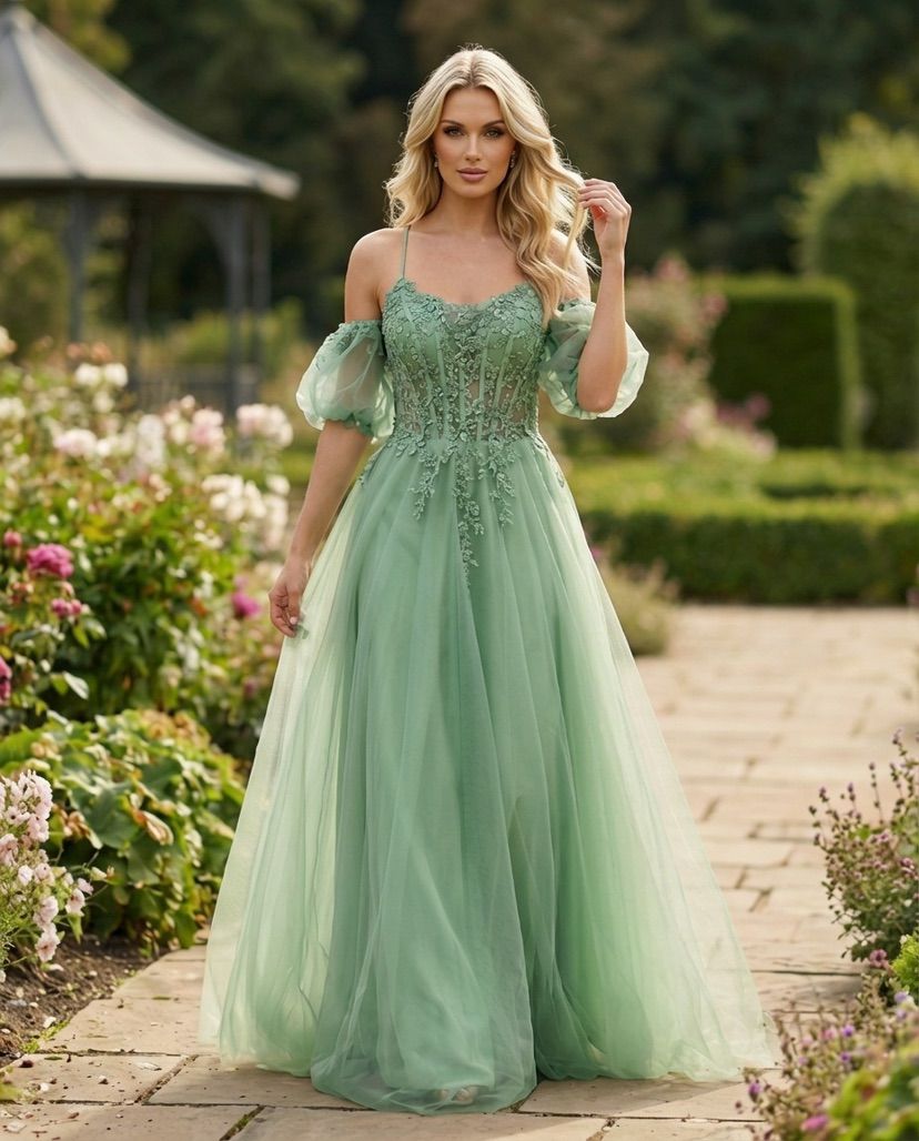 Společenské šaty Divine